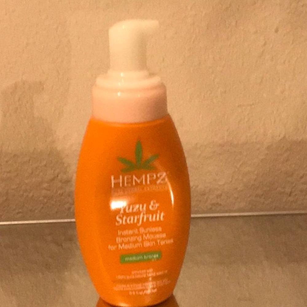 Hempz Yuzu & Starfruit Bronzing Mousse set of 3 - Picture 3 of 4